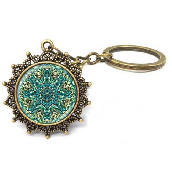 Silver Shades Shop Boutique Accessories - Antique Bronze Mandala Keychain Unisex